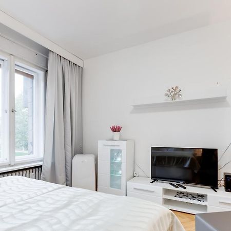 Exclusive Riverside Apartment In The Heart Of Prague Exterior photo