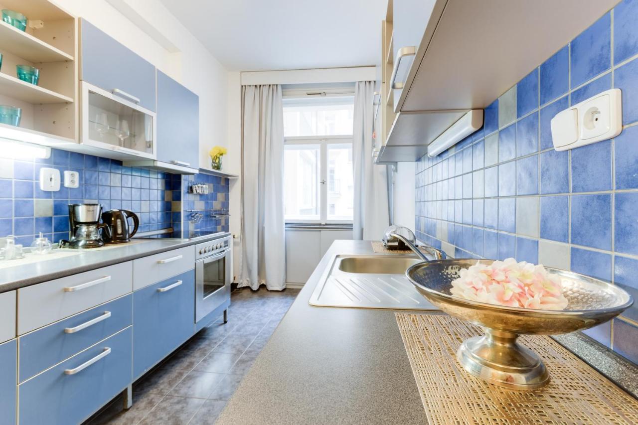 Exclusive Riverside Apartment In The Heart Of Prague Exterior photo