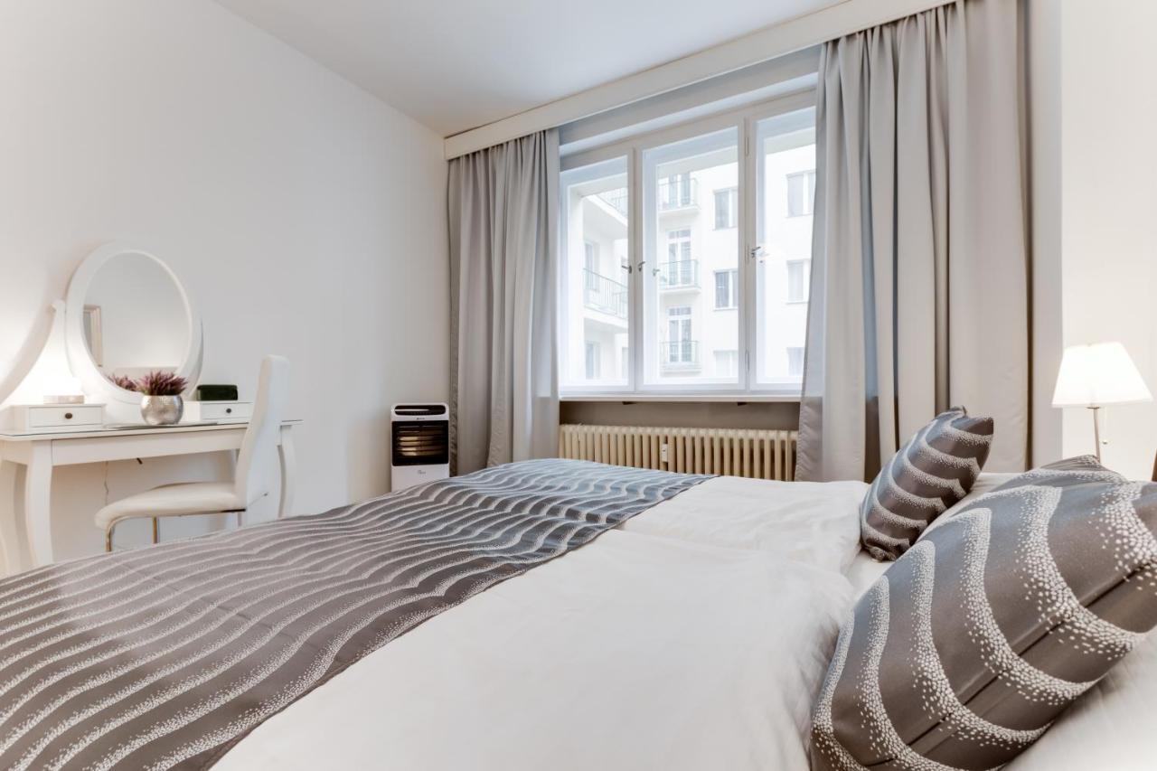 Exclusive Riverside Apartment In The Heart Of Prague Exterior photo